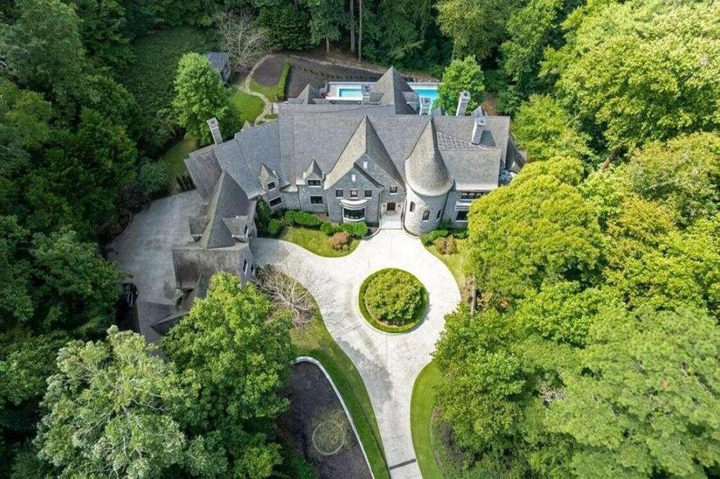 Renowned Architect Bill Harrison's $8 Million Sandy Springs Estate: Timeless Design Meets Modern Luxury