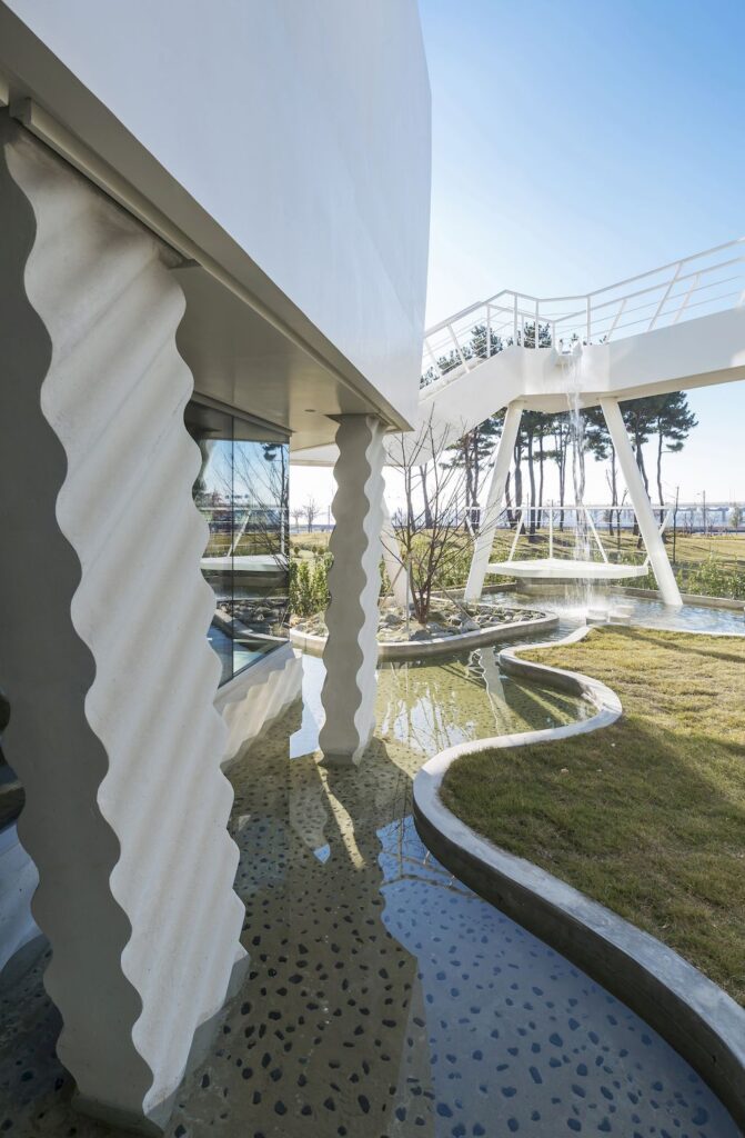 Sailing House Offers Sweeping Vistas of the Sea by IROJE KHM Architects 14