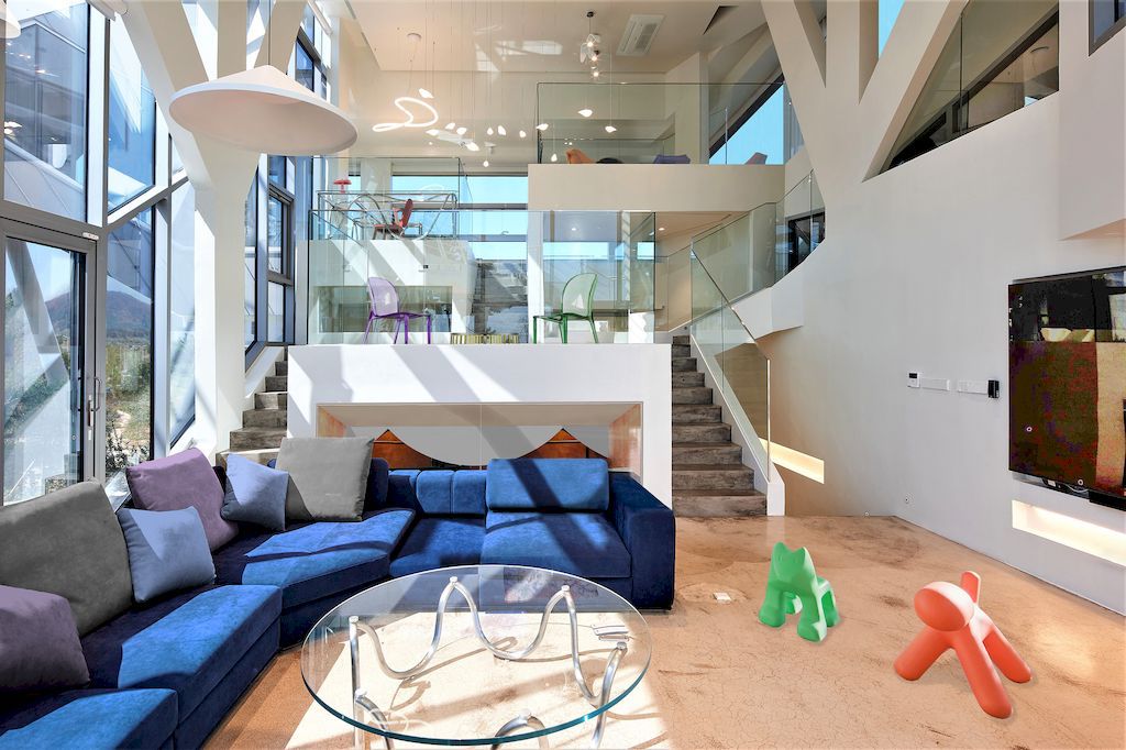 Sailing House Offers Sweeping Vistas of the Sea by IROJE KHM Architects