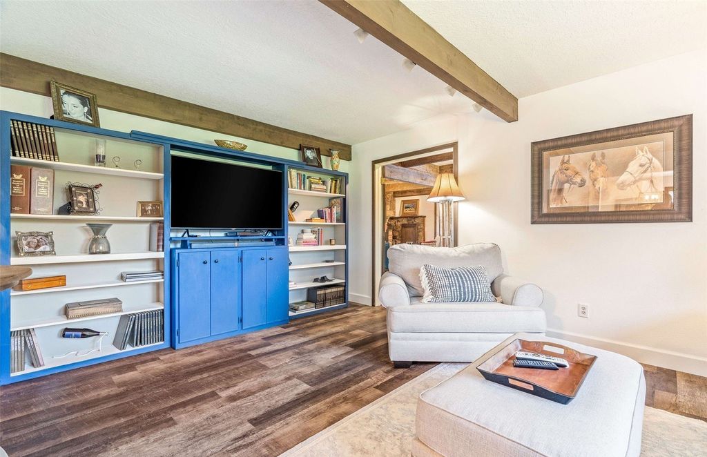 Silver Creek's $2.9 Million Gem: Where Luxury Living Meets Equestrian Excellence and Outdoor Entertainment