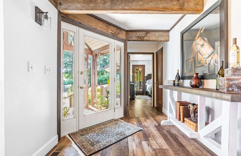 Silver Creek's $2.9 Million Gem: Where Luxury Living Meets Equestrian Excellence and Outdoor Entertainment