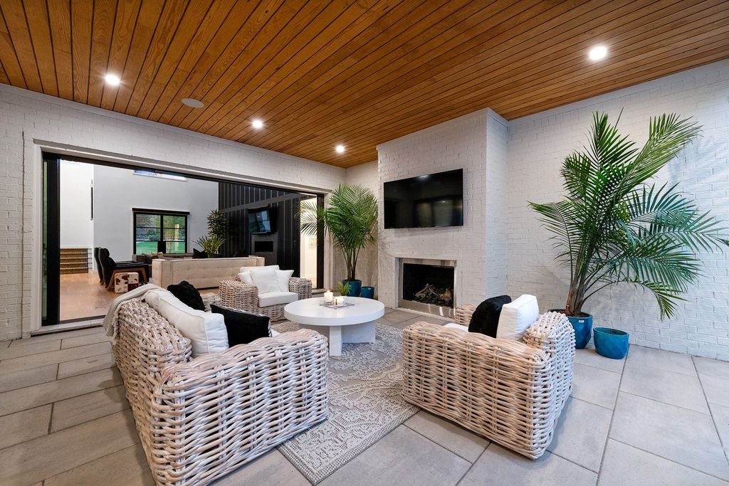 Stunning California Contemporary-Style Home in Atlanta, Georgia Hits the Market at $3.75 Million