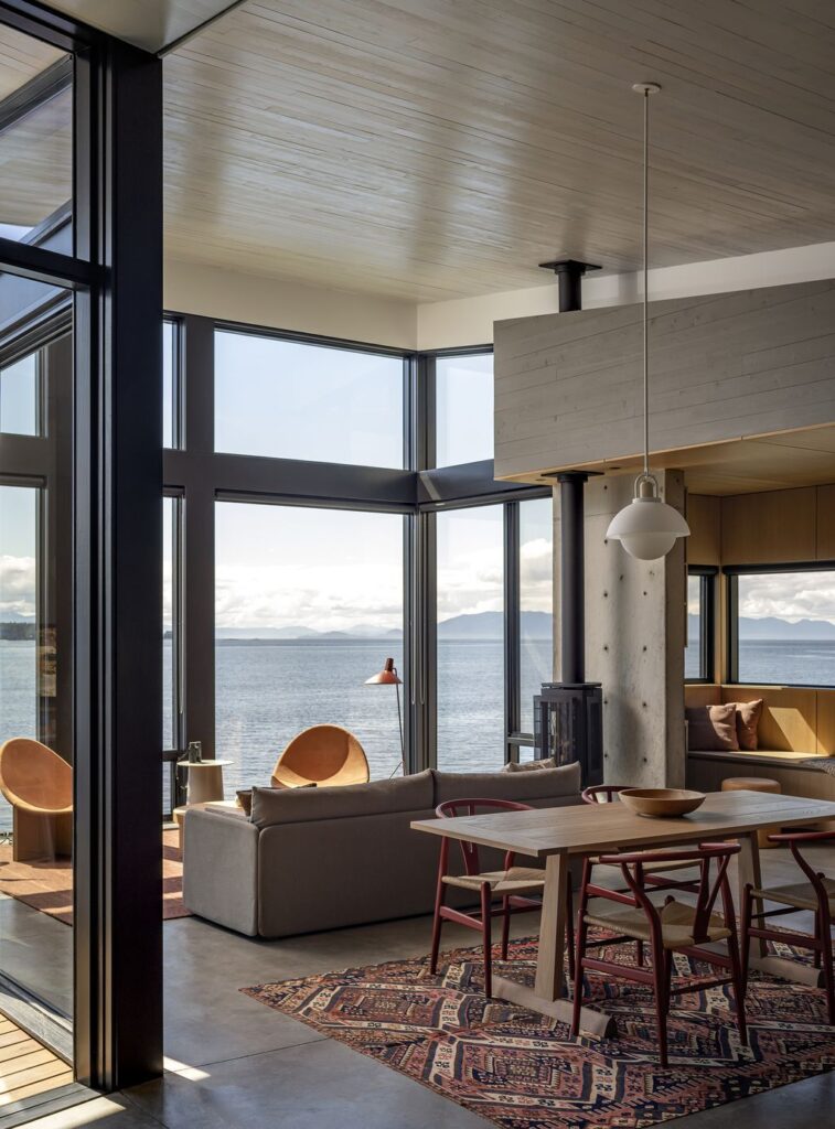 Tongass Ledge House by Prentiss Balance Wickline Architects 3