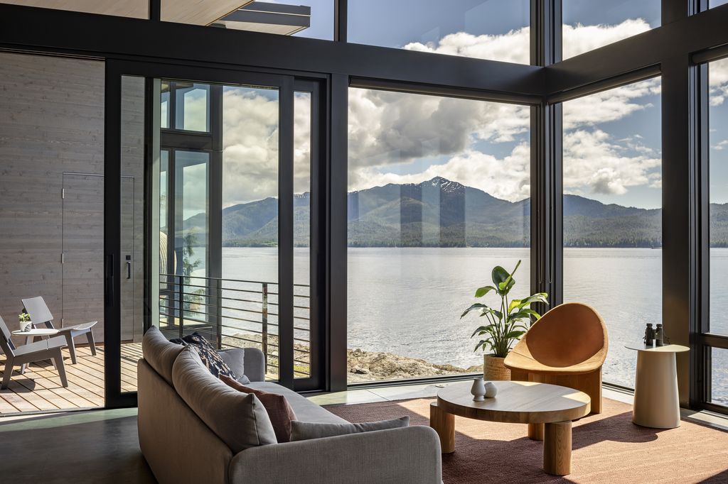 Tongass Ledge House by Prentiss Balance Wickline Architects 6