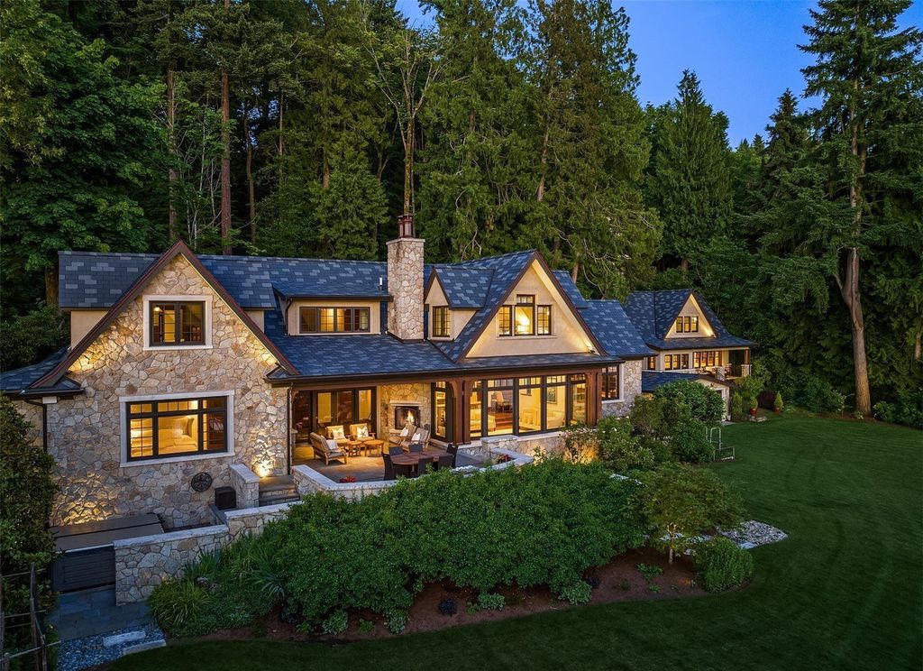 Waterfront Estate: The Ultimate Luxury Living in Mercer Island, Washington for $16.9 Million