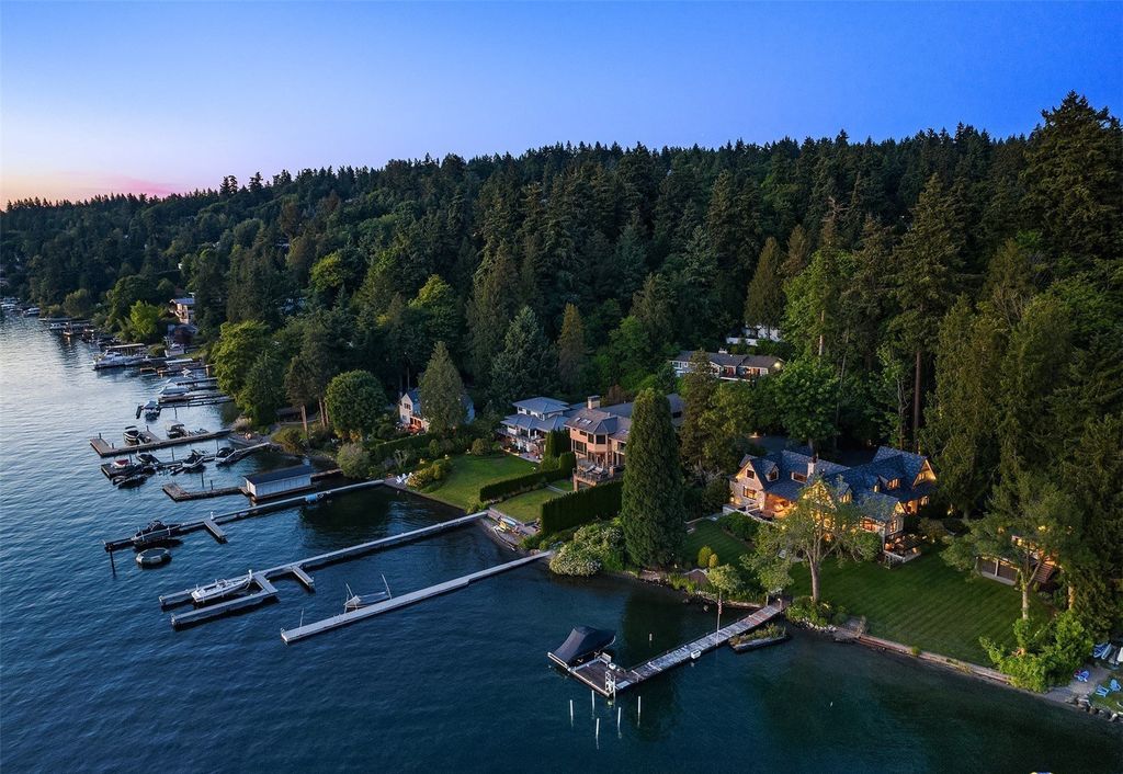 Waterfront Estate: The Ultimate Luxury Living in Mercer Island, Washington for $16.9 Million