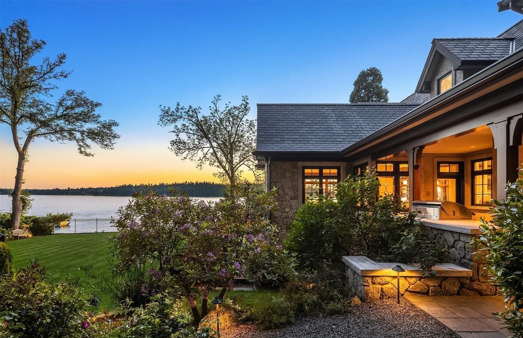 Waterfront Estate: The Ultimate Luxury Living in Mercer Island, Washington for $16.9 Million