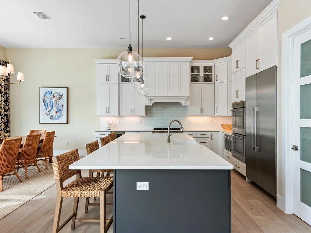 Discover waterfront perfection at 681 Crescent St, Marco Island, FL. This 2020-built, lightly lived-in masterpiece offers 4 bedrooms, 5 baths, and 4,047 square feet of luxury living. Its open split floor plan seamlessly blends indoor and outdoor spaces, revealing breathtaking bay views.