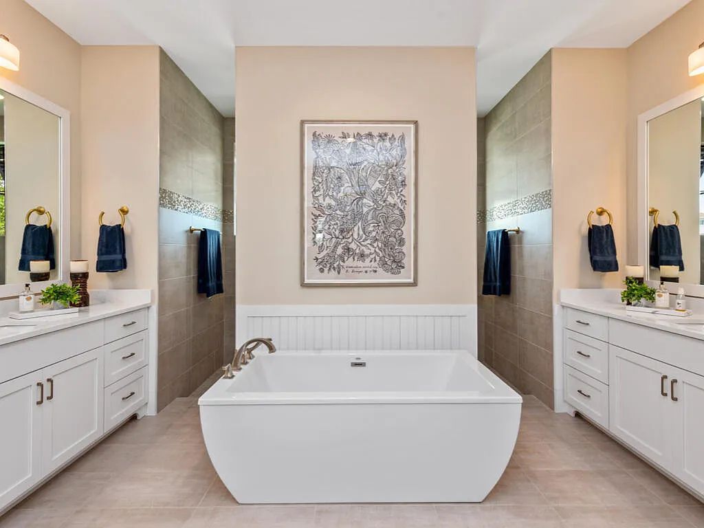 Discover waterfront perfection at 681 Crescent St, Marco Island, FL. This 2020-built, lightly lived-in masterpiece offers 4 bedrooms, 5 baths, and 4,047 square feet of luxury living. Its open split floor plan seamlessly blends indoor and outdoor spaces, revealing breathtaking bay views.