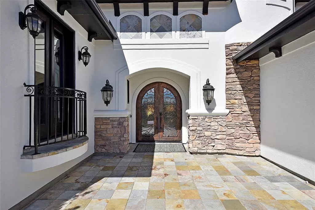 Architectural Marvel in Water's Edge: A Custom-built Home in Cypress, TX with 5 Beds, and 6 Baths Listed at $2.35M