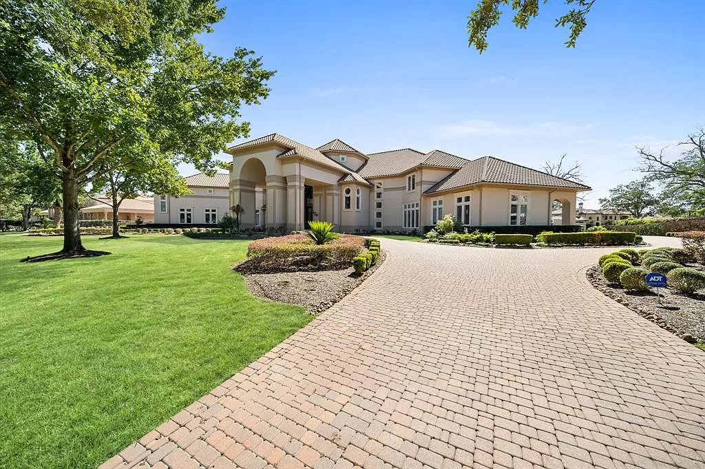 21 Grand Mnr Sugar Land TX 77479 21