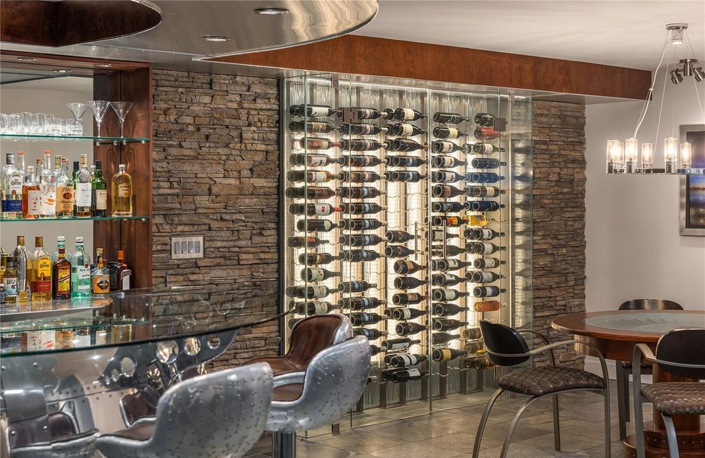 $3.75 Million for a Spectacular Residence with Breathtaking Golf Course Views in Woodinville, Washington