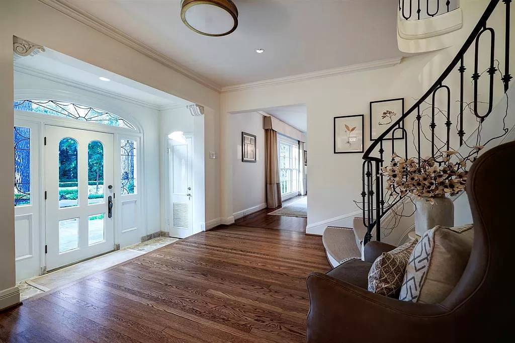 3643 Knollwood St Houston TX 77019 13