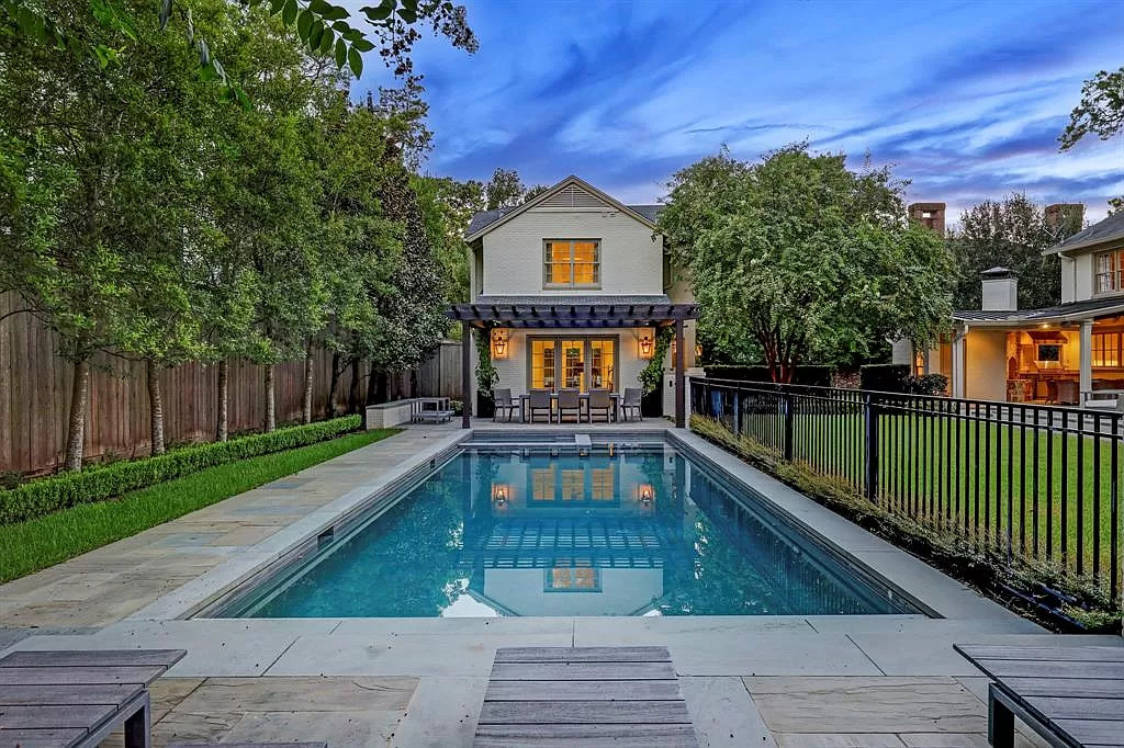 3643 Knollwood St Houston TX 77019 18