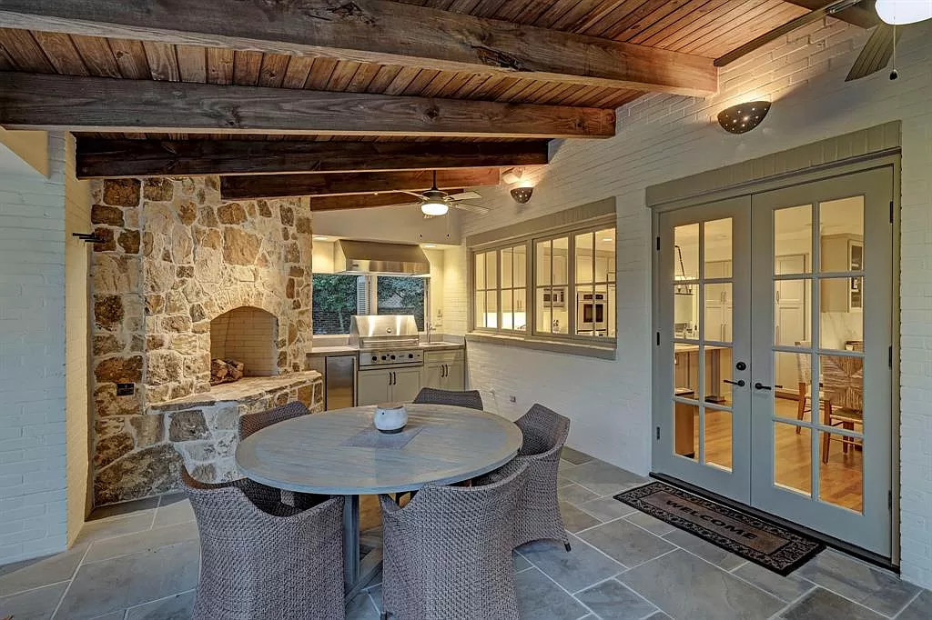 3643 Knollwood St Houston TX 77019 22