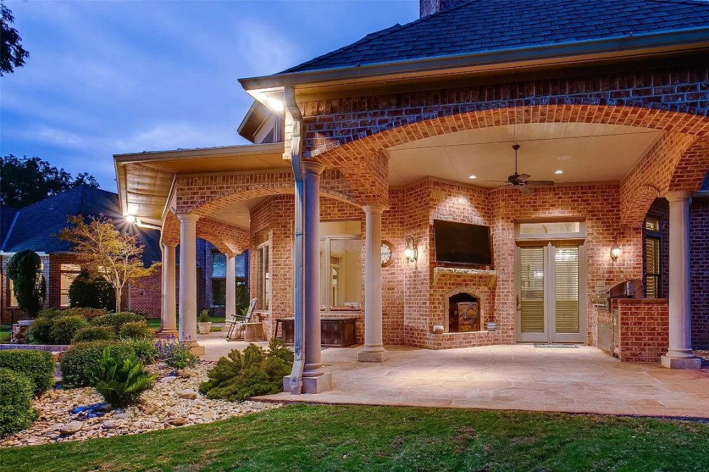 4720 Royal Ln Dallas TX 75229 18