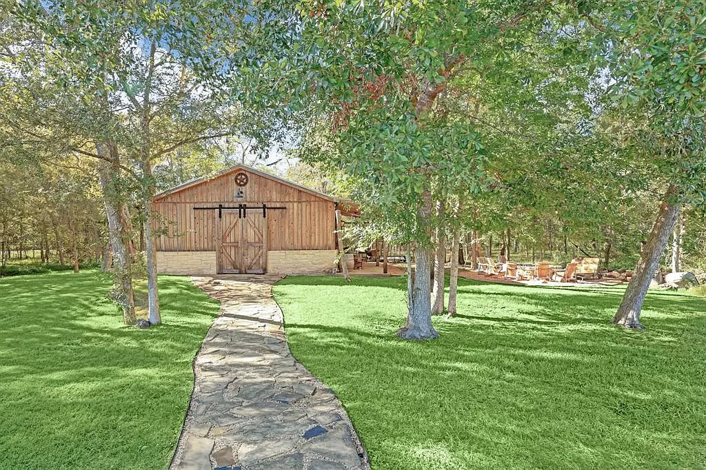 5110 Newpoint Dr Fresno TX 77545 26