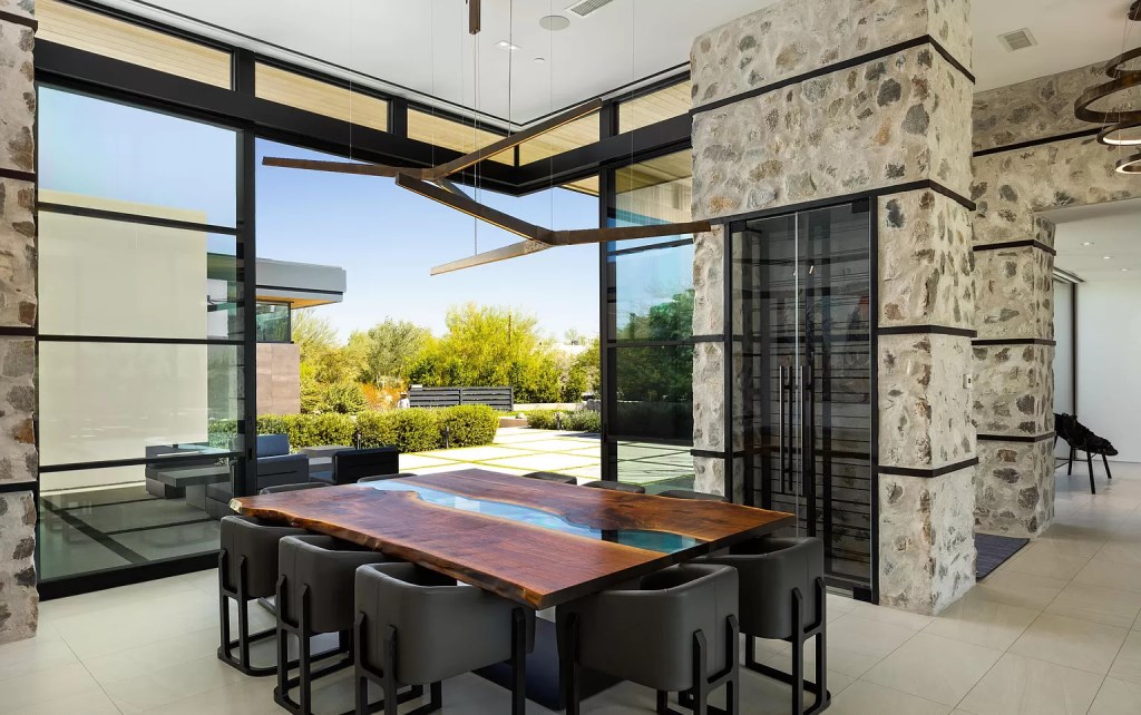 5540 N Casa Blanca Dr Paradise Valley AZ 85253 24