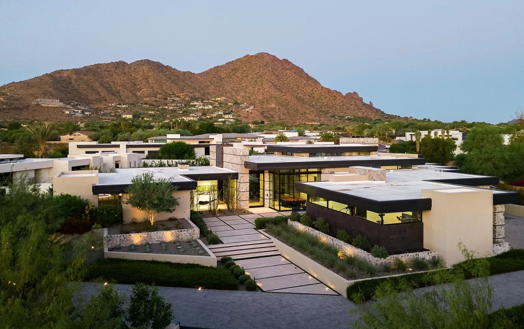 5540 N Casa Blanca Dr Paradise Valley AZ 85253 9