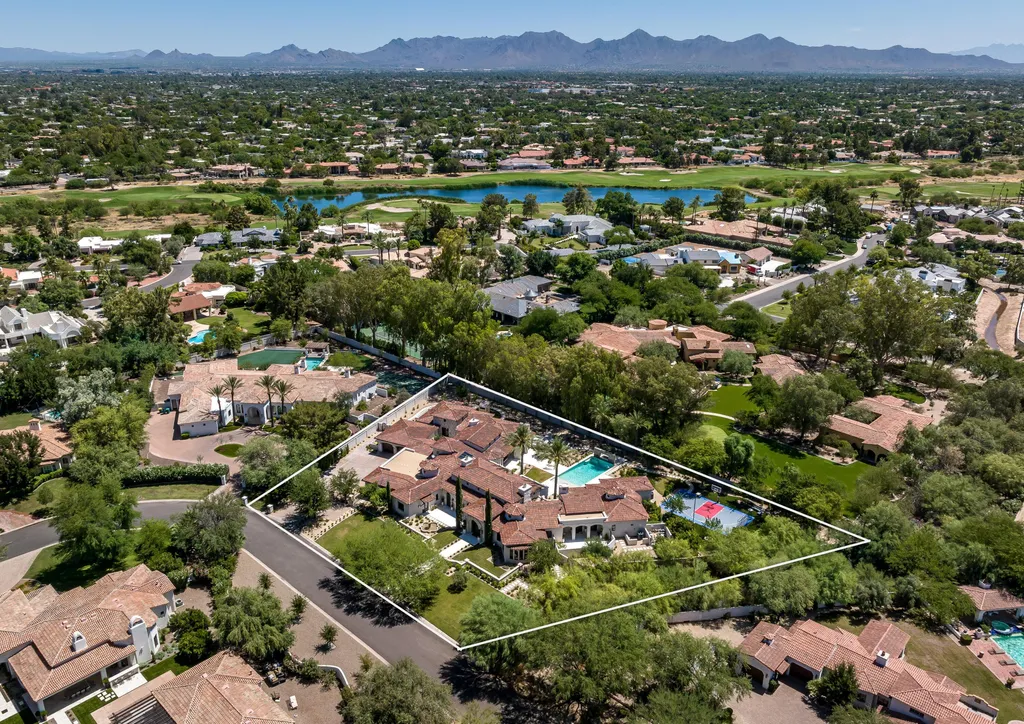 8601 North 59th Place Home in Paradise Valley Arizona 31