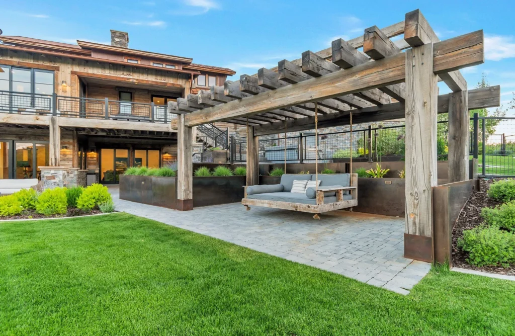 977 West Deer Hill Home in Park City, Utah. Discover opulent mountain living in this 4-bedroom, 6,103 sq ft modern home in Park City's exclusive Preserve community. With stunning views, spacious living areas, and exceptional features like radiant heat, a backup generator, and proximity to outdoor trails, this retreat offers unparalleled luxury and tranquility.