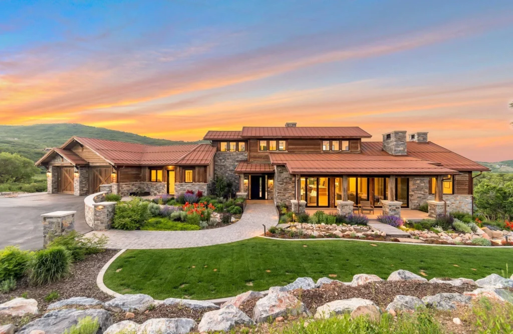 977 West Deer Hill Home in Park City, Utah. Discover opulent mountain living in this 4-bedroom, 6,103 sq ft modern home in Park City's exclusive Preserve community. With stunning views, spacious living areas, and exceptional features like radiant heat, a backup generator, and proximity to outdoor trails, this retreat offers unparalleled luxury and tranquility.