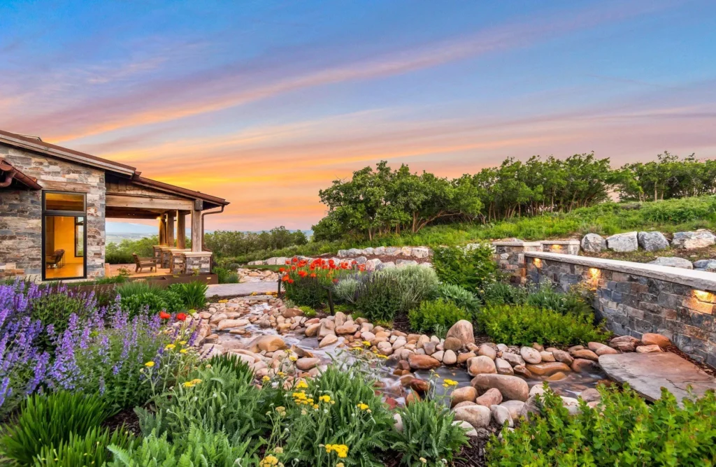 977 West Deer Hill Home in Park City, Utah. Discover opulent mountain living in this 4-bedroom, 6,103 sq ft modern home in Park City's exclusive Preserve community. With stunning views, spacious living areas, and exceptional features like radiant heat, a backup generator, and proximity to outdoor trails, this retreat offers unparalleled luxury and tranquility.