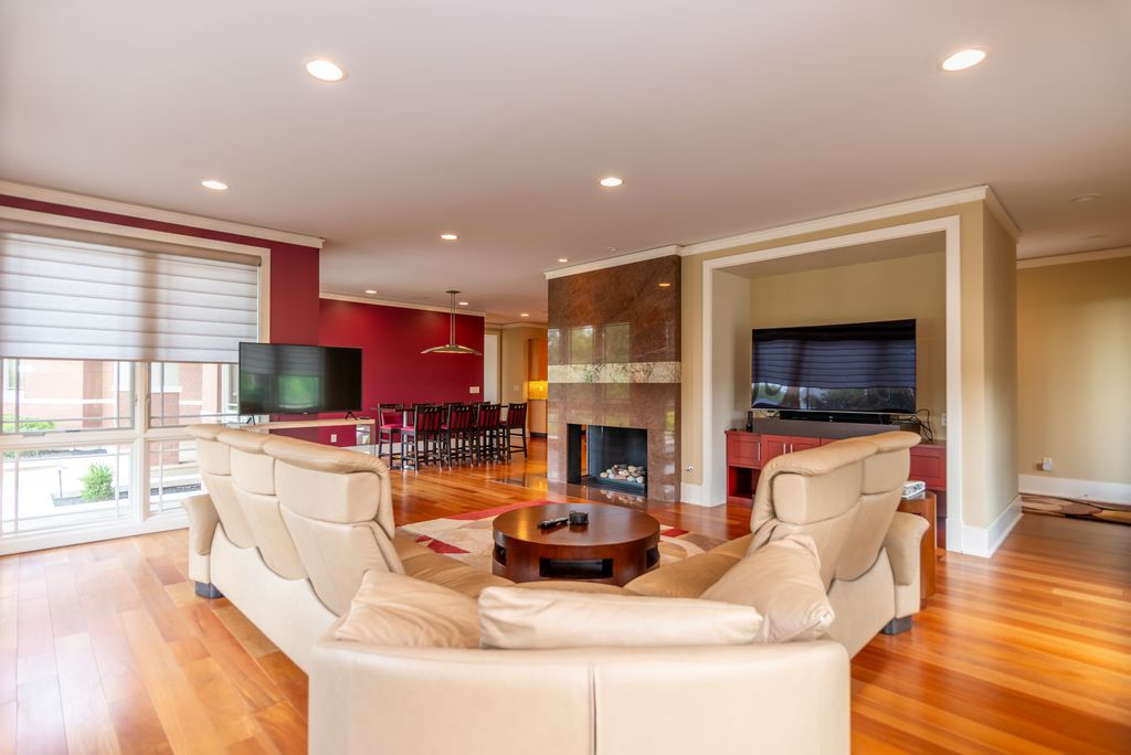 Beautiful Home on Over 2 Acres in West Chester Ohio Hits the Market at 2.25 Million 10