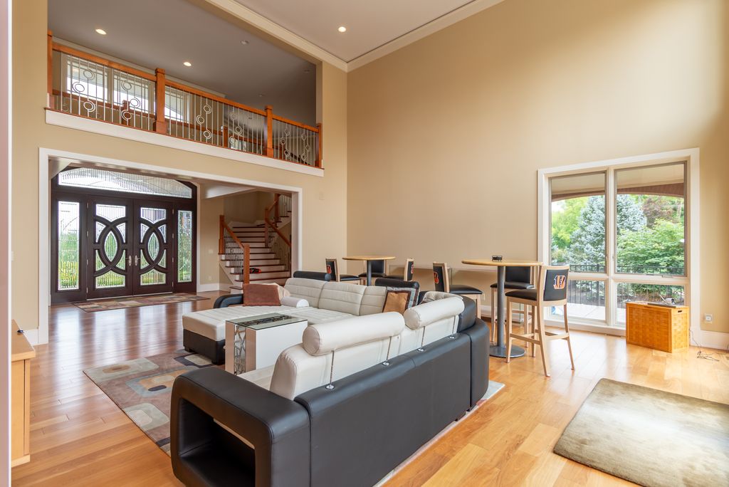 Beautiful Home on Over 2 Acres in West Chester Ohio Hits the Market at 2.25 Million 15