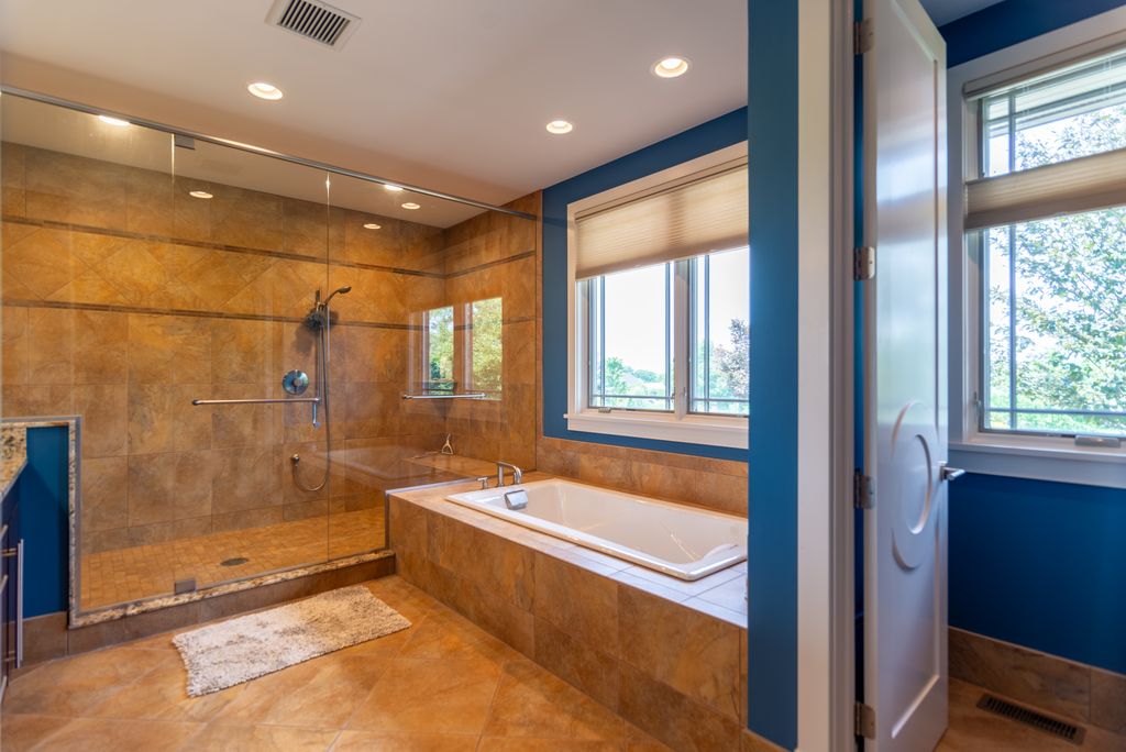Beautiful Home on Over 2 Acres in West Chester Ohio Hits the Market at 2.25 Million 19