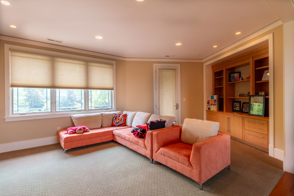 Beautiful Home on Over 2 Acres in West Chester Ohio Hits the Market at 2.25 Million 26