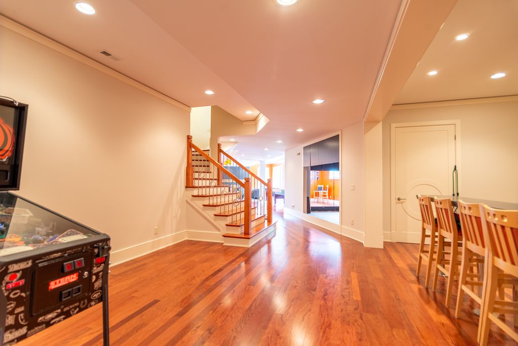 Beautiful Home on Over 2 Acres in West Chester Ohio Hits the Market at 2.25 Million 36