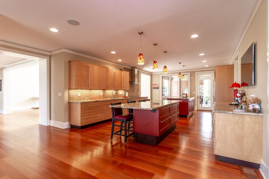 Beautiful Home on Over 2 Acres in West Chester Ohio Hits the Market at 2.25 Million 4
