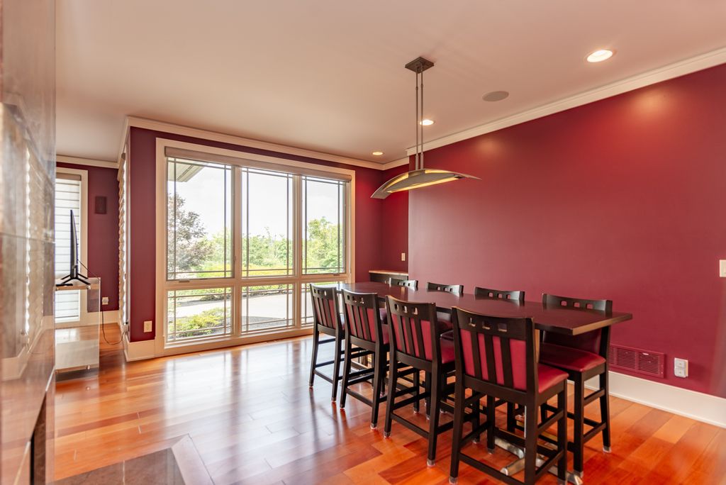Beautiful Home on Over 2 Acres in West Chester Ohio Hits the Market at 2.25 Million 8