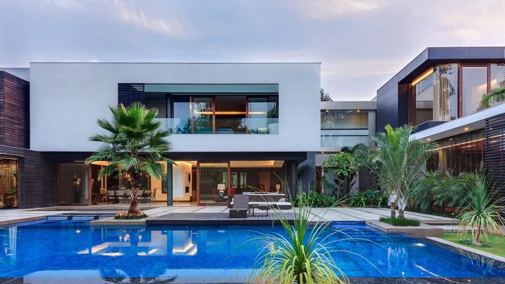 Bridge House, Masterpiece of Architecture and Nature by DADA Partners