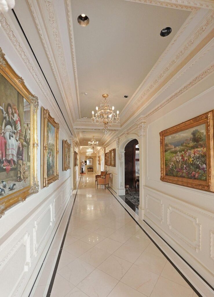 Celebrity Oasis A 16.8 Million Dream Home with Unparalleled Amenities in Staten Island New York 14 1