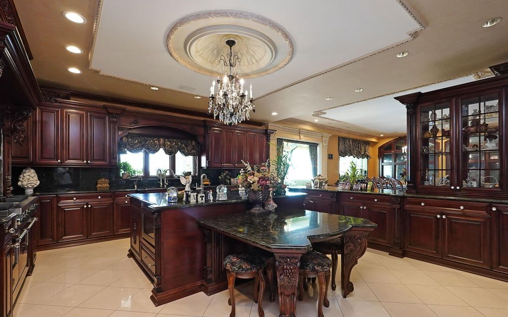 Celebrity Oasis A 16.8 Million Dream Home with Unparalleled Amenities in Staten Island New York 15 1