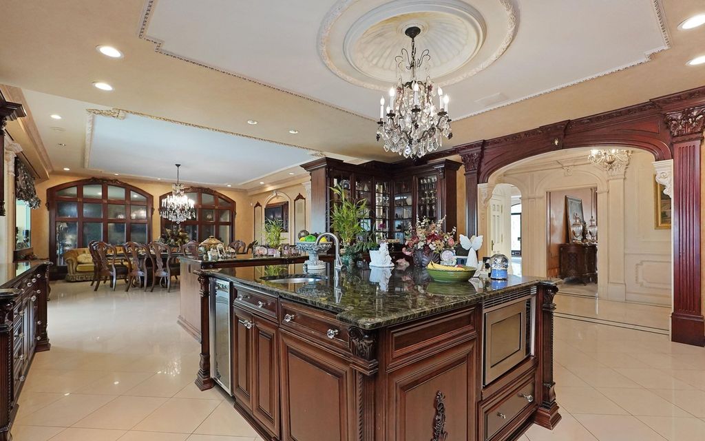 Celebrity Oasis A 16.8 Million Dream Home with Unparalleled Amenities in Staten Island New York 16 1