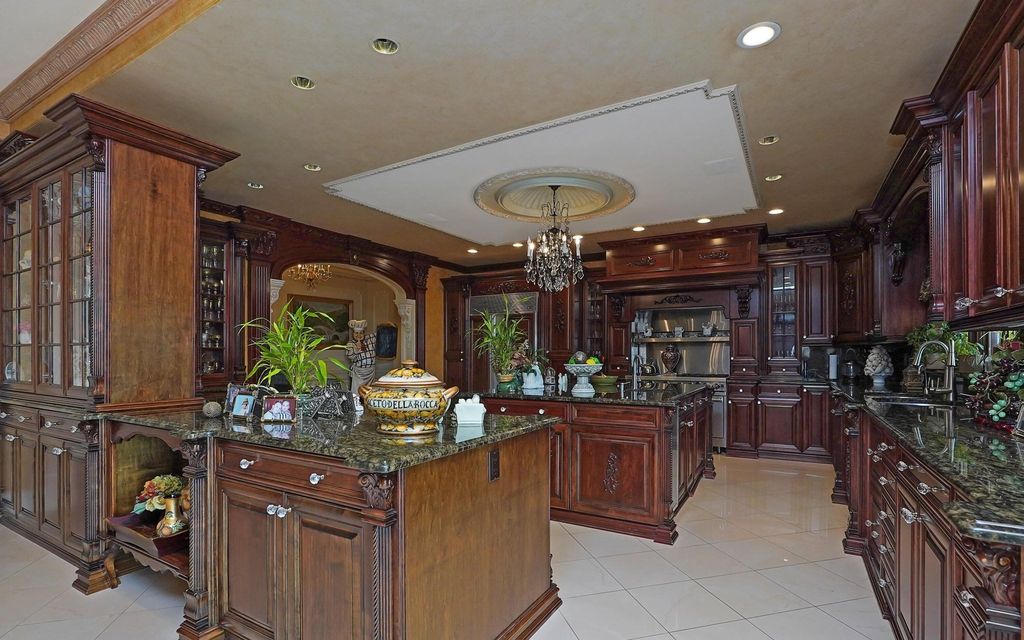 Celebrity Oasis A 16.8 Million Dream Home with Unparalleled Amenities in Staten Island New York 17 1
