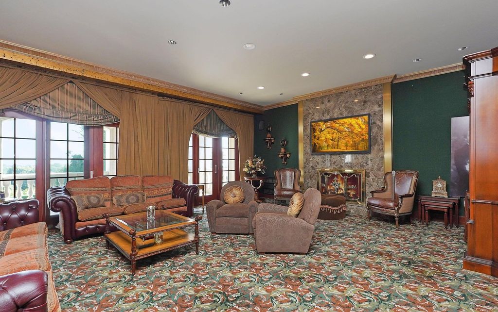 Celebrity Oasis A 16.8 Million Dream Home with Unparalleled Amenities in Staten Island New York 21 1