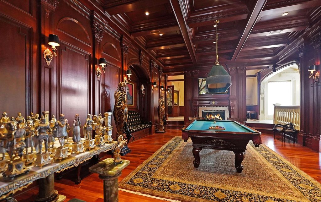 Celebrity Oasis A 16.8 Million Dream Home with Unparalleled Amenities in Staten Island New York 37 2