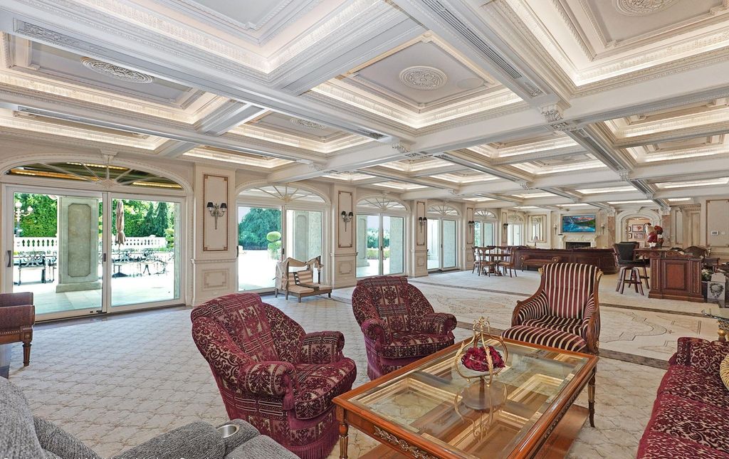 Celebrity Oasis A 16.8 Million Dream Home with Unparalleled Amenities in Staten Island New York 44 2