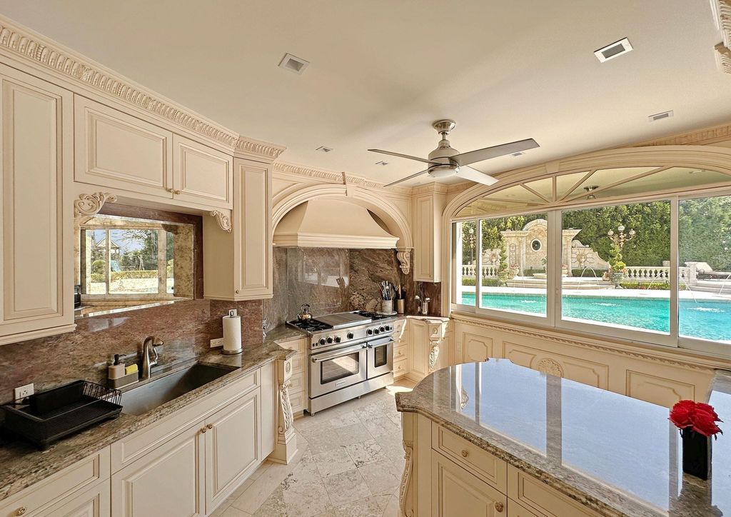 Celebrity Oasis A 16.8 Million Dream Home with Unparalleled Amenities in Staten Island New York 49 2