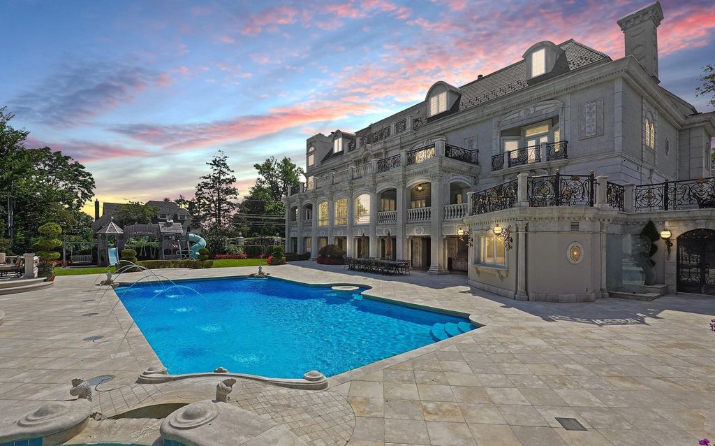 Celebrity Oasis A 16.8 Million Dream Home with Unparalleled Amenities in Staten Island New York 52 2