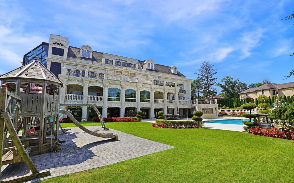 Celebrity Oasis A 16.8 Million Dream Home with Unparalleled Amenities in Staten Island New York 54 1