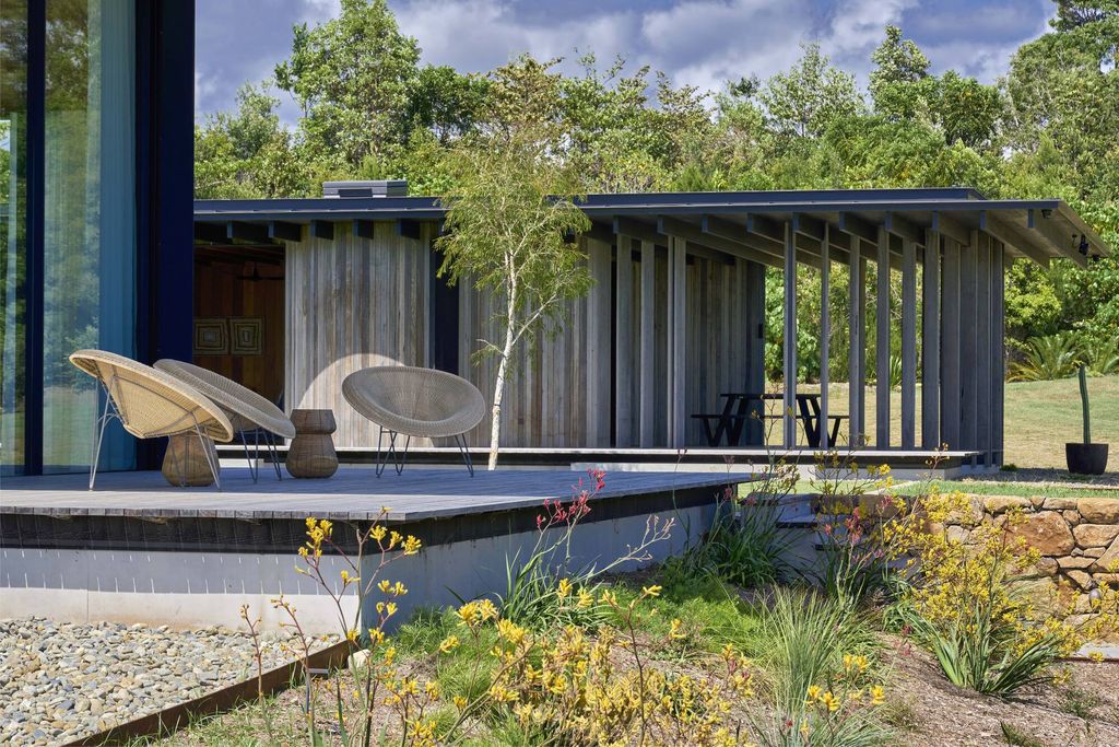 Contemplation House, Harmony with Nature by Virginia Kerridge Architect