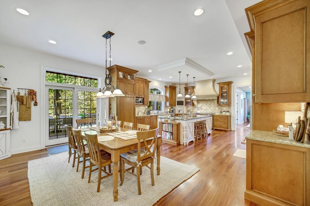 Elegant Home Crafted with Impeccable Attention to Detail in Valparaiso Indiana Now Available for 2399900 14