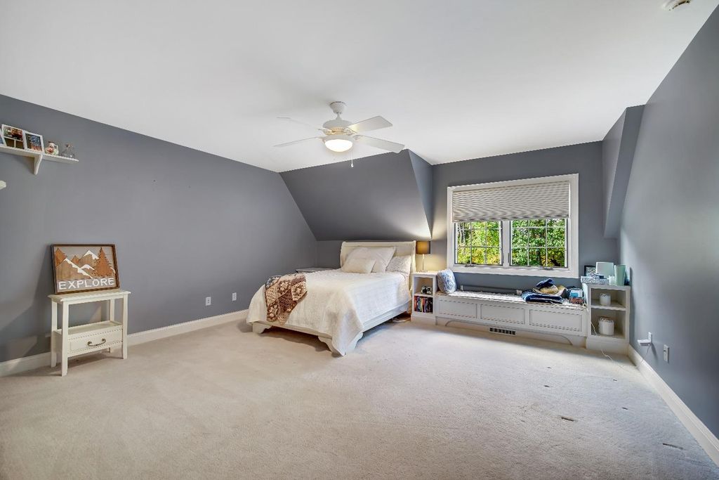 Elegant Home Crafted with Impeccable Attention to Detail in Valparaiso Indiana Now Available for 2399900 27