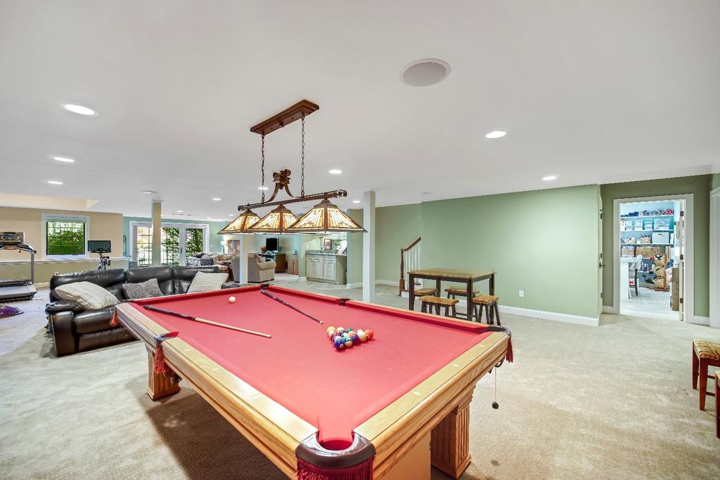 Elegant Home Crafted with Impeccable Attention to Detail in Valparaiso Indiana Now Available for 2399900 36
