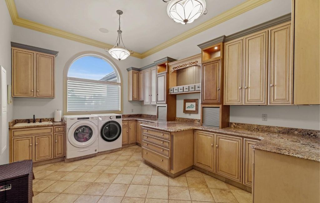 European Inspired Opulence Meets Modern Luxury in Chesterton Indiana Mansion for 2999000 22